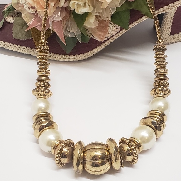 Vintage Gold Tone Metal & Faux Pearl Statement Necklace - Picture 4 of 12